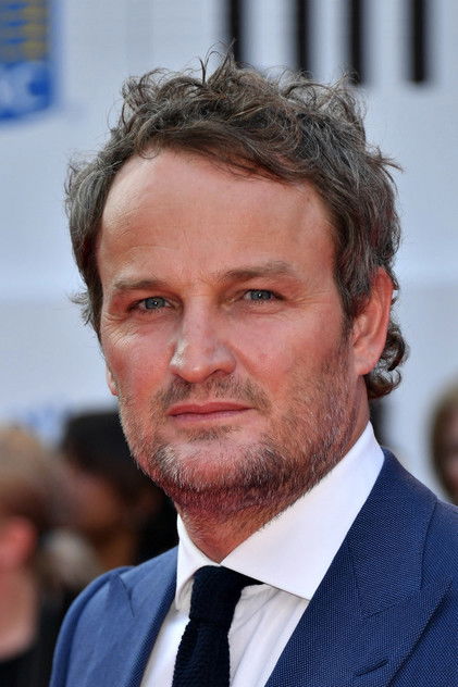 Jason Clarke como Carl Henderson