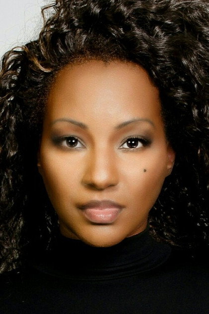 CJ Johnson como Natalie Jacobs