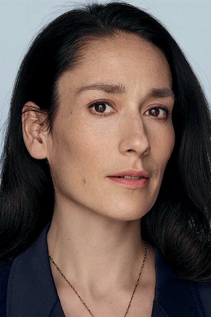 Sian Clifford dans le rôle de Madame de Genlis