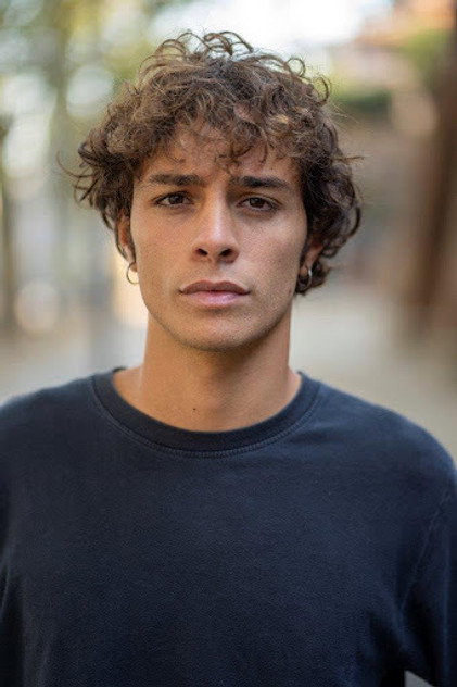 Damiano Gavino as Enea