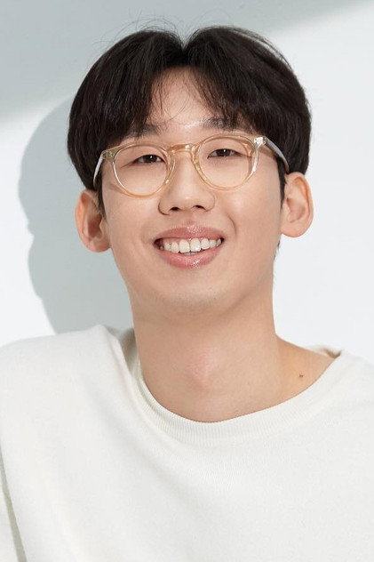 Lee Sang-jin as Dumb-dumb