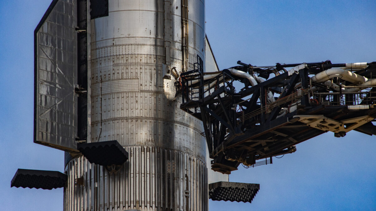 SpaceX celebra el Starship del vuelo 13, pero la prueba que decide la Luna sigue pendiente