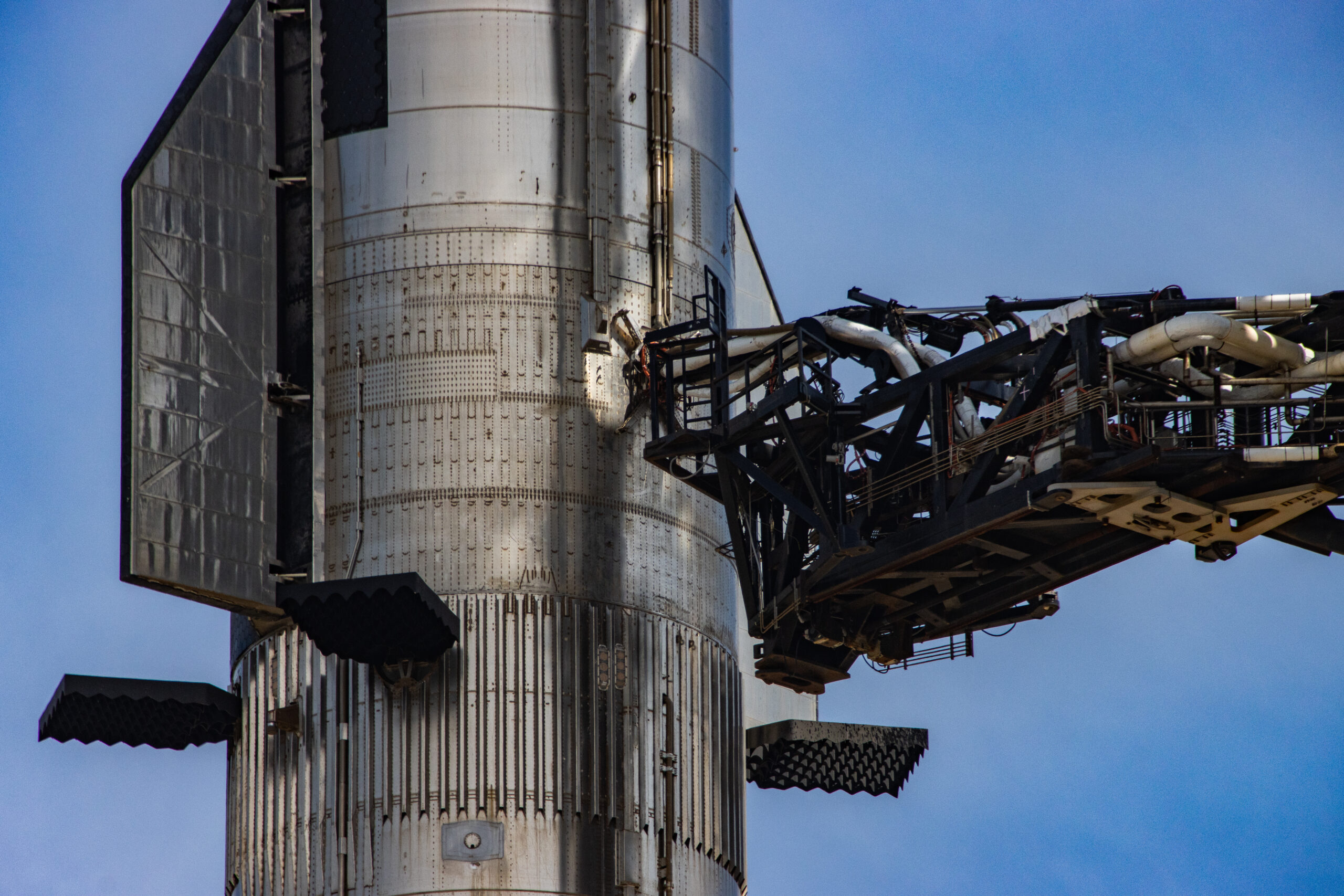 SpaceX慶祝星艦第13次試飛，但決定登月的關鍵測試仍未到來