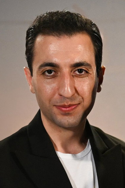 Doğukan Polat as Emir