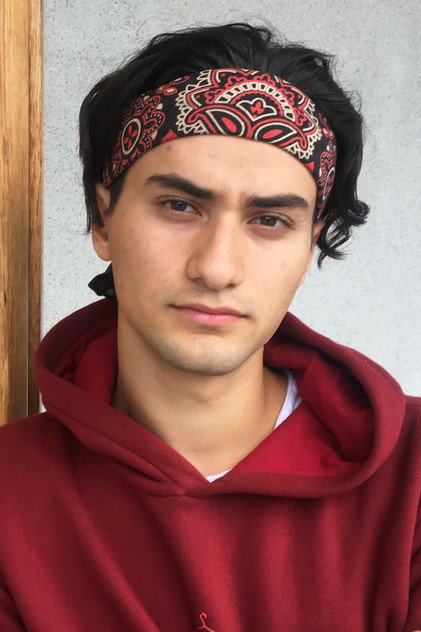 Cengiz Al como Jasin