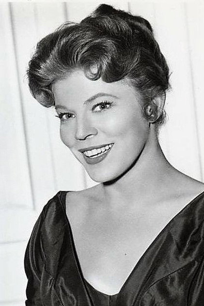 Anne Jackson como Doctor