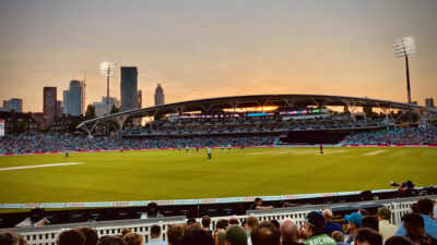 Partido de The Hundred en The Oval