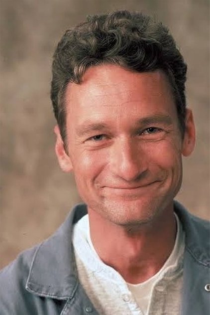 Ryan Stiles como Bill