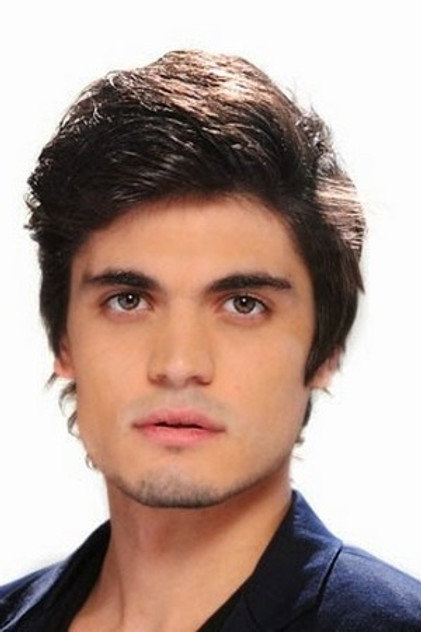 Valentín Villafañe 役 Eusebio 'Ulises' Borja
