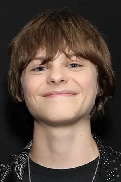 Nicholas Crovetti as Iggy Peck