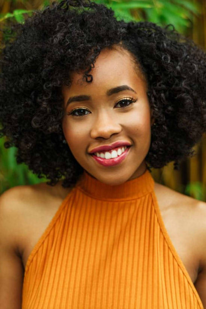 Zoë Renee como Jasmine Moore
