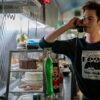 Tick, tick…BOOM!: un homenaje sincero pero convencional