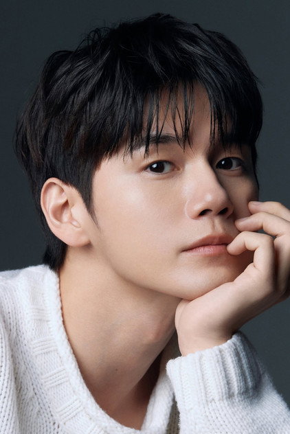 Ong Seong-wu dans le rôle de Kang Min-hwan