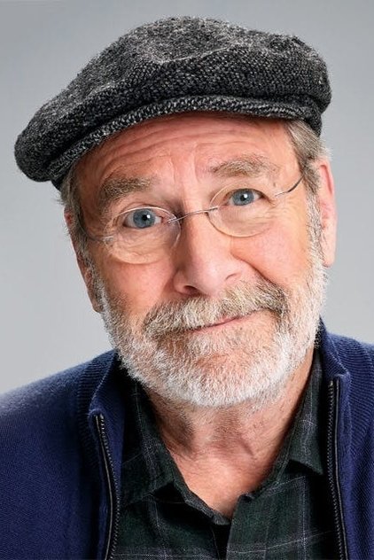 Martin Mull como Monty Waxberg
