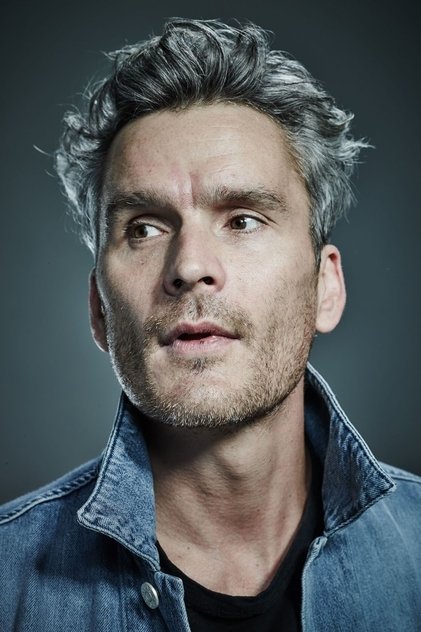 Balthazar Getty dans le rôle de Pete Dayton