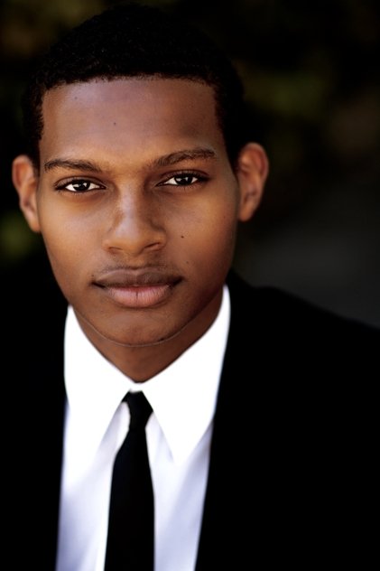 Shane Paul McGhie como Austin / Hanky T. Pickins