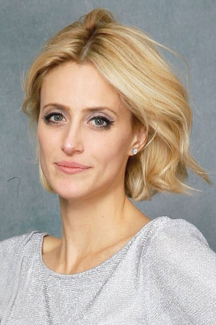 Mónica Antonópulos como Mercedes