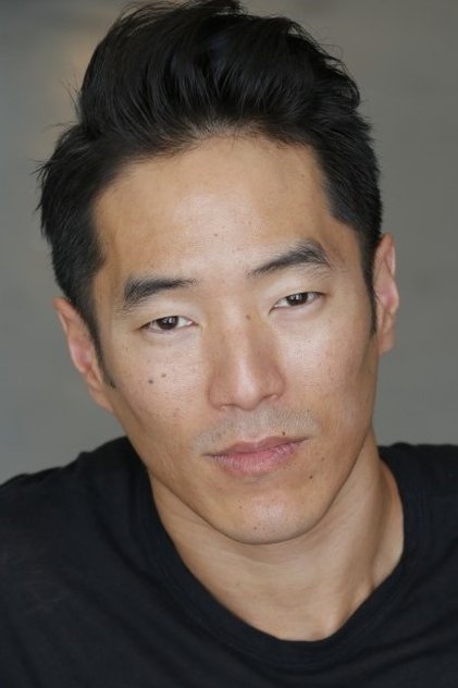 Leonardo Nam as Maddox Hatter