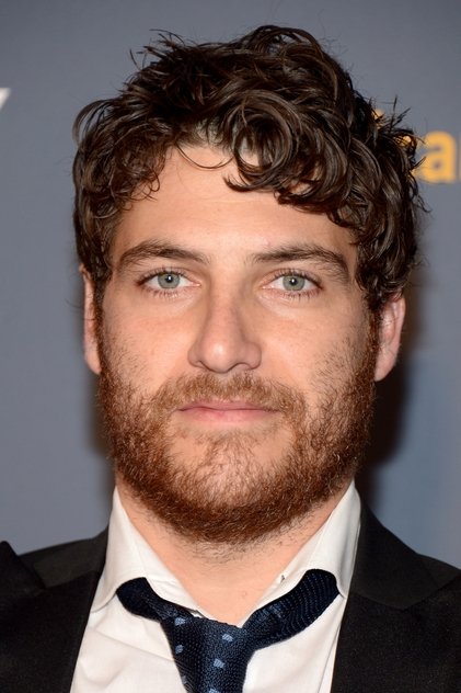 Adam Pally como Wade Whipple