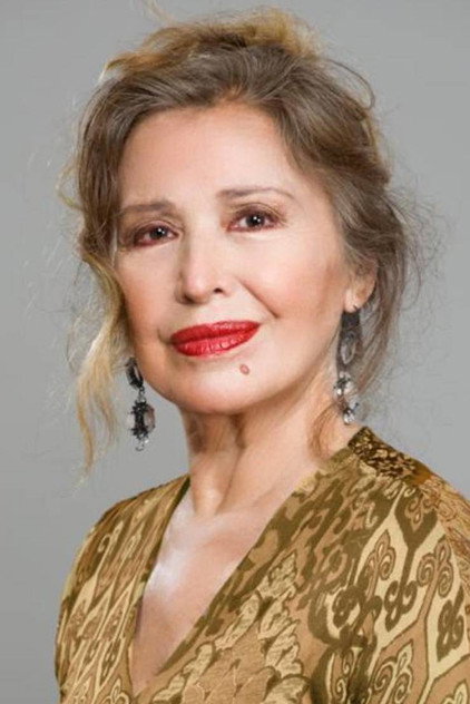 María Rojo as Silvia