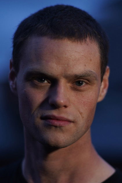 Bobby Schofield as Steve Kersher