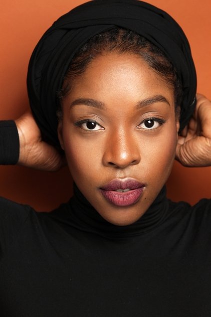 Ronkẹ Adékoluẹjo dans le rôle de Nanon