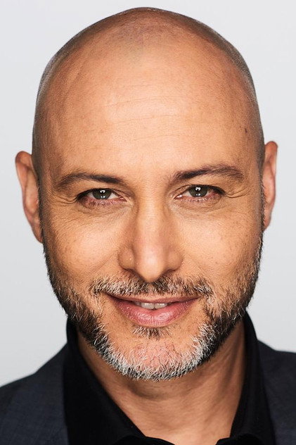 Giuseppe Russo como Fabrizio (voice)