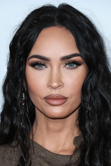Megan Fox rolünde Ellen