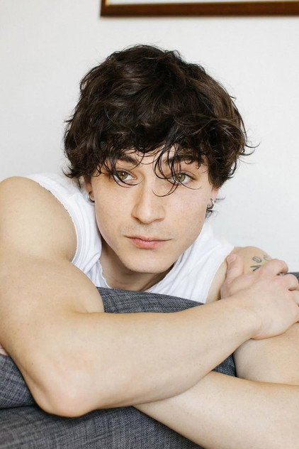 Federico Russo como Mauro Raina