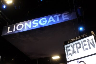 Feltheimer soutient la fusion Paramount-Warner : pour Lionsgate, un Paramount+ renforcé est un client, pas un rival