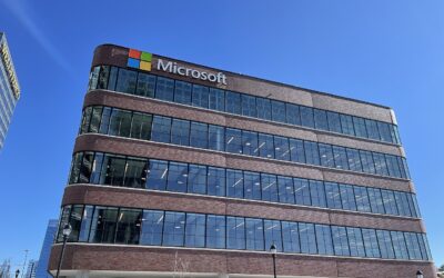 Azure dépasse 100 milliards de dollars — Microsoft bondit de 18% et reste sous-évalué