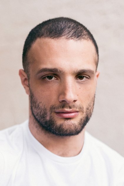 Cosmo Jarvis como Wat Tyler