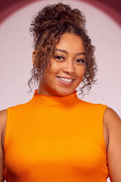 Demi Brown como Self - Contestant