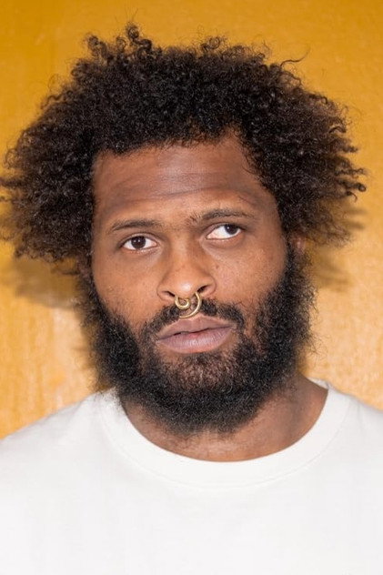Maurice Greene como Teddy