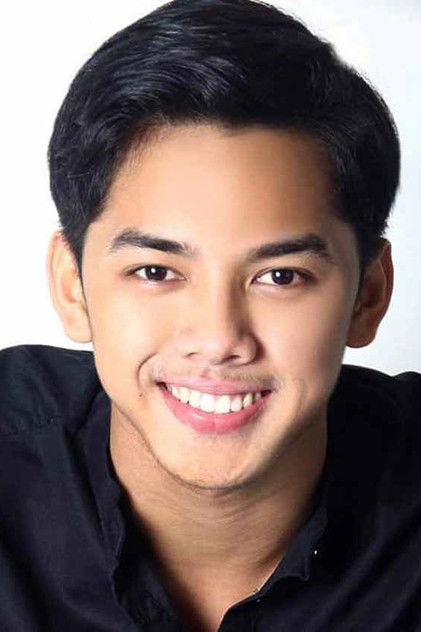 Sean de Guzman como Yexel