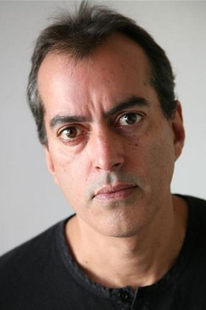 Ranjit Krishnamma como Ahmed Iqbal