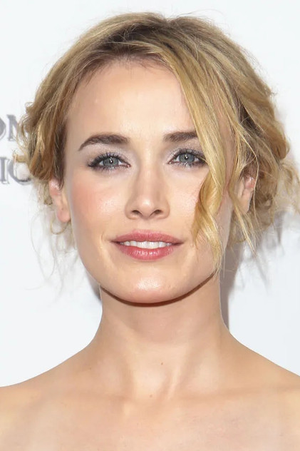 Dominique McElligott as Tess Bell
