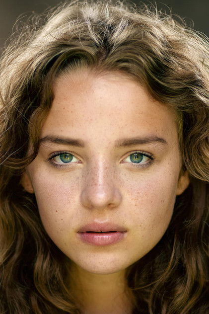 Bo Bragason como Oona