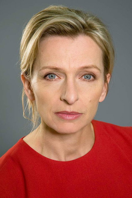 Tine Joustra as Kerra McCabe