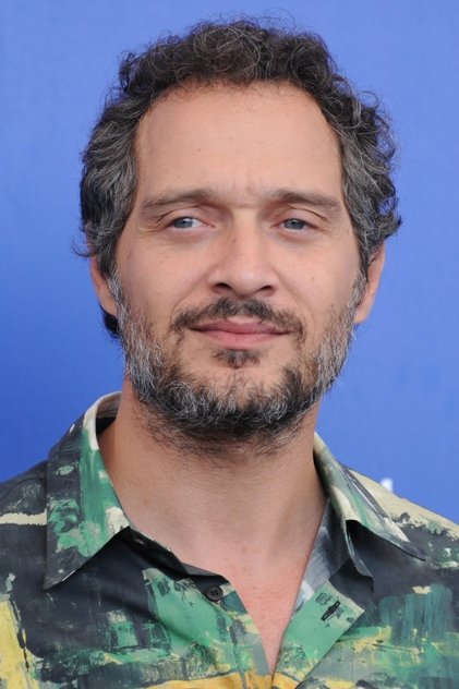 Claudio Santamaria como Paolo