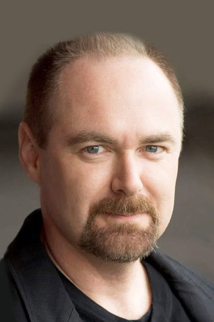 William MacDonald como Mr. Sandford