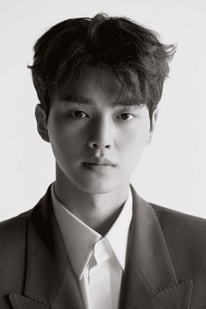 Song Kang as Kang Bi-oh