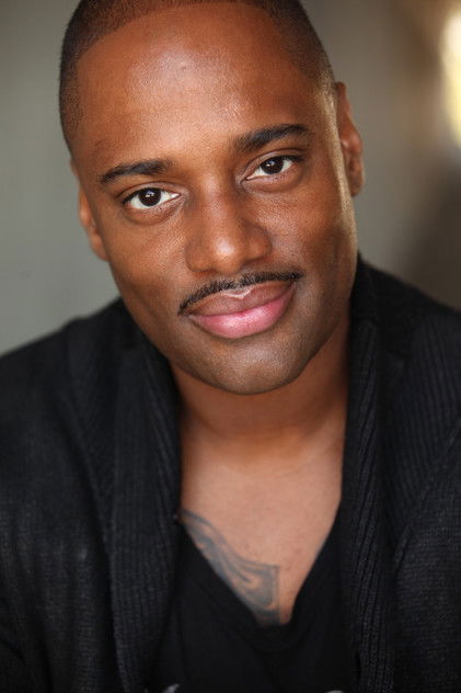Charles Malik Whitfield dans le rôle de Jules