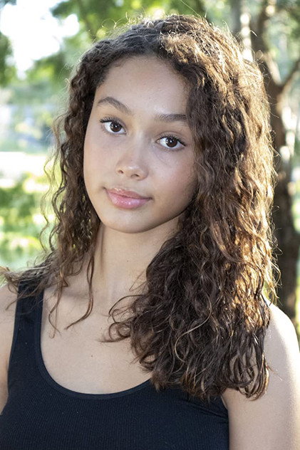 Savannah La Rain als J.J.
