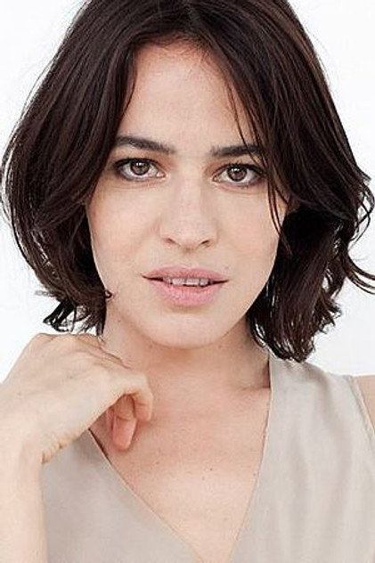 Giorgia Sinicorni como Madame Bernini