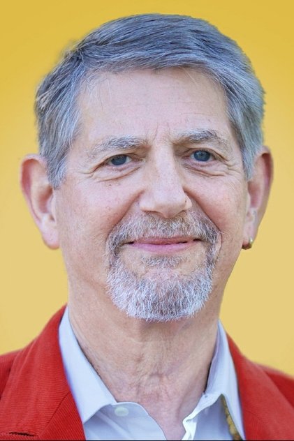Peter Coyote como Oscar