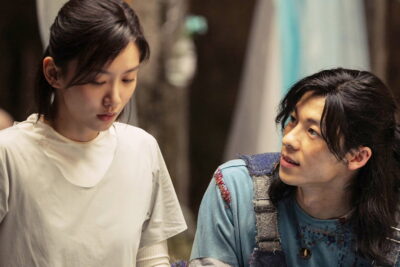 Um dia para ela, um ano para ele: Greg Hsu e Angela Yuen em «Measure in Love»