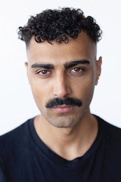 Alexander Abdallah como John-Jo Persson