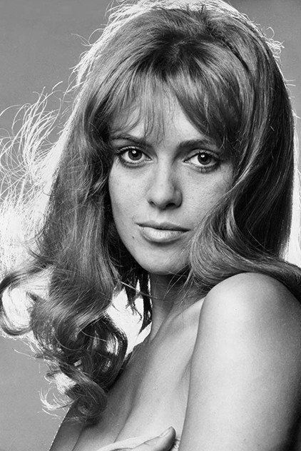Elisabeth Wiener as Christine Bayer (voice)