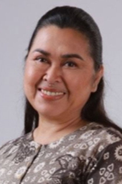 Elizabeth Oropesa como Des